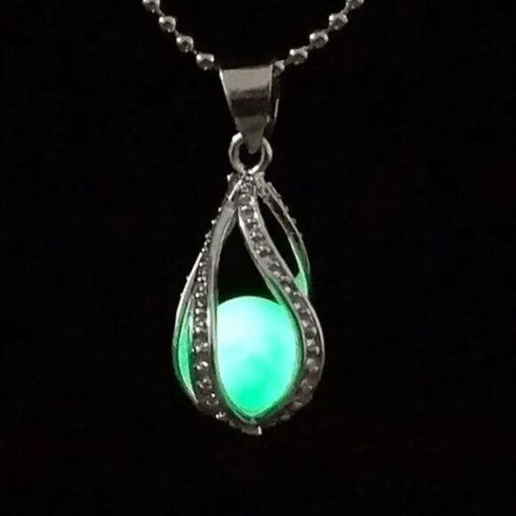 3/$21 Luminous Glow in Dark Stud Necklace - Picture 1 of 5